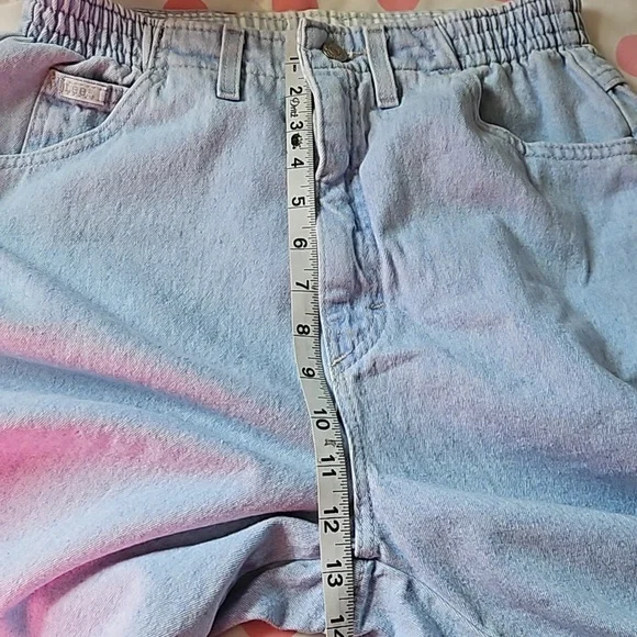 Lee ladies light wash shorts NWOT size 10 M. - Picture 13 of 15